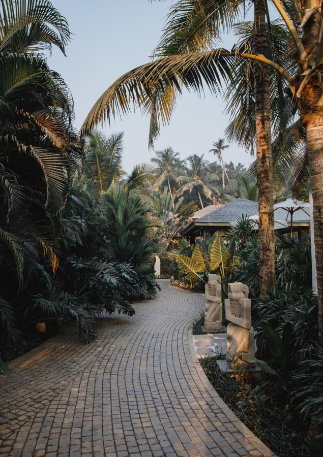 Baale Resort Goa Arpora Exterior photo